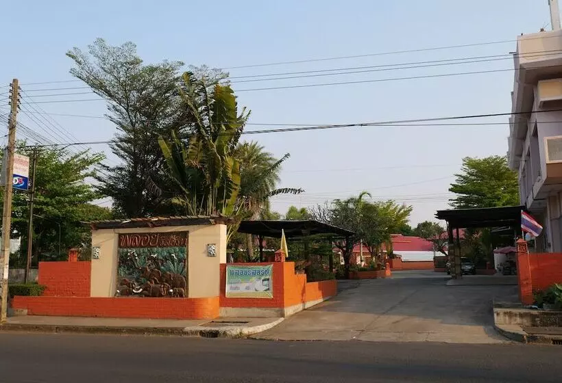 هتل Ploy Resort