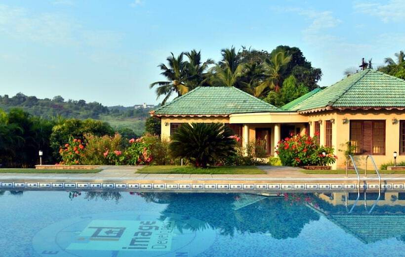 ホテル Sadhana Executive