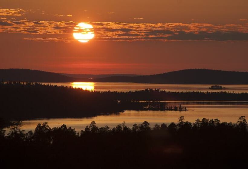 Wilderness Hotel Inari & Igloos
