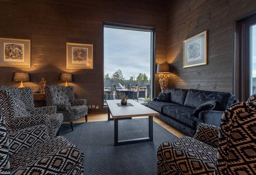 Wilderness Hotel Inari & Igloos