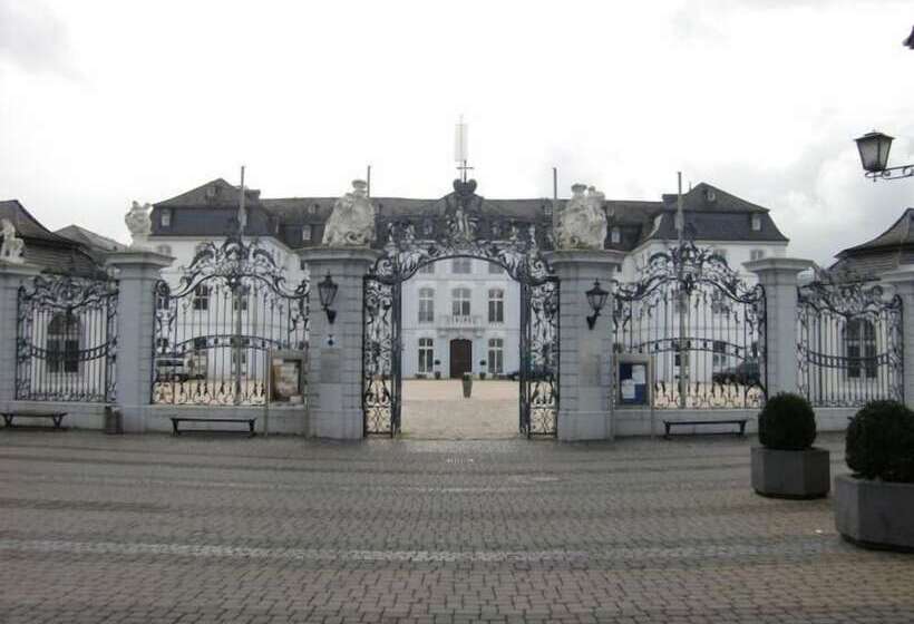 فندق Zur Schloß Schenke