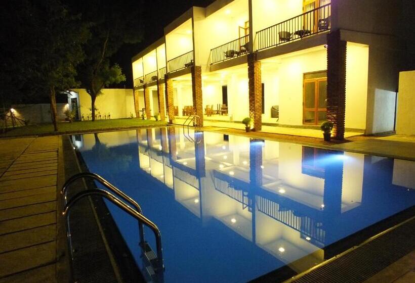 فندق Amelia Resort