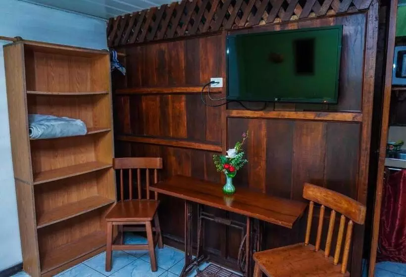 Hotelli Hospedaje Angeluz