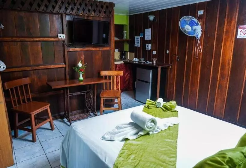 Hotelli Hospedaje Angeluz