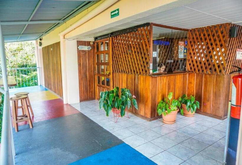 هتل Hospedaje Angeluz