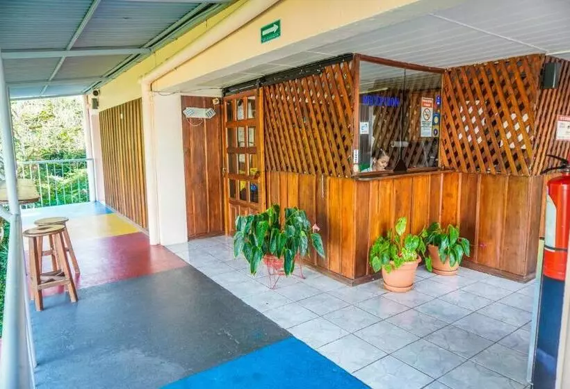 Hotelli Hospedaje Angeluz