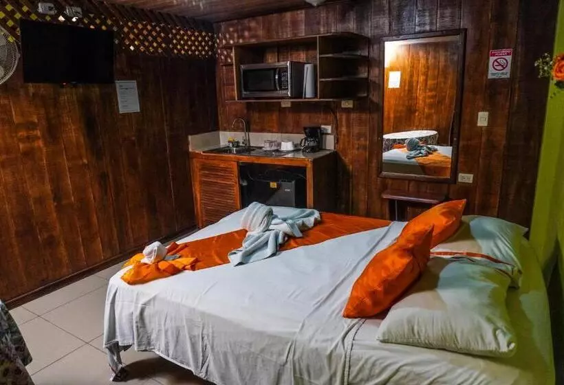 Hotelli Hospedaje Angeluz