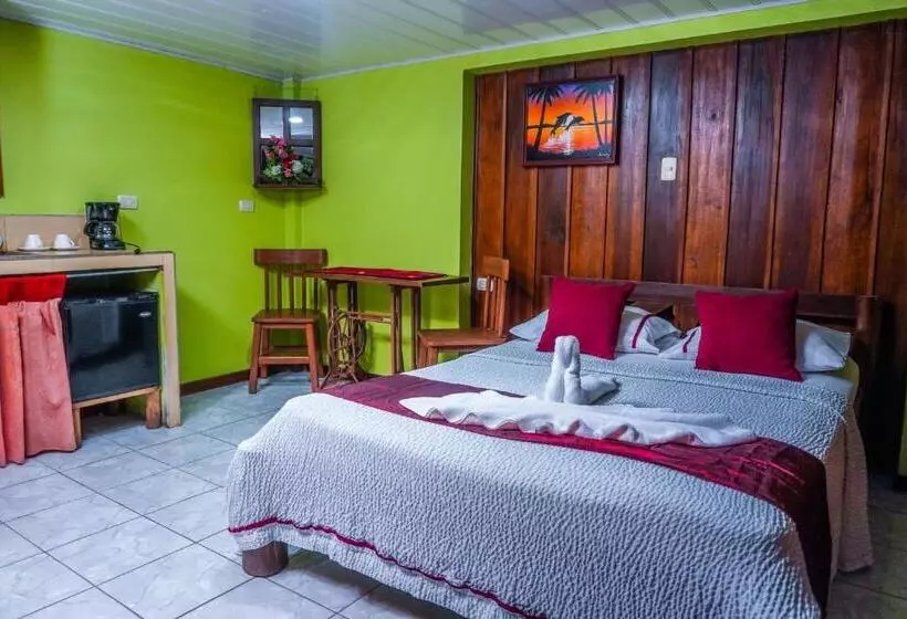 Hotelli Hospedaje Angeluz