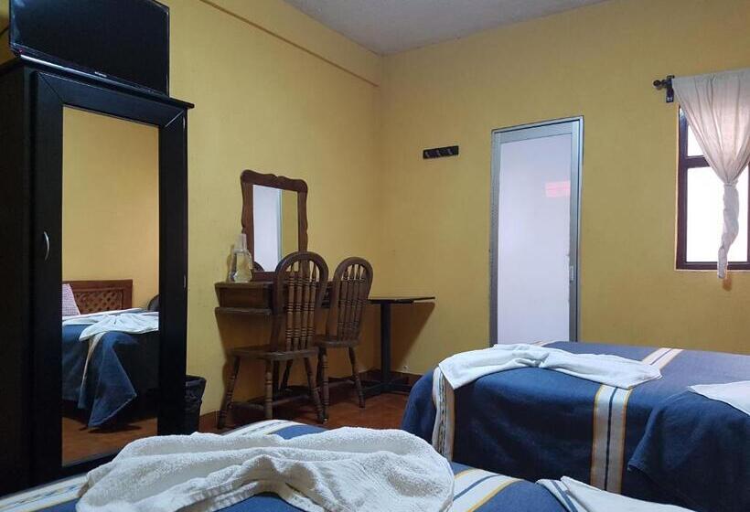 فندق Nuevo Cupatitzio