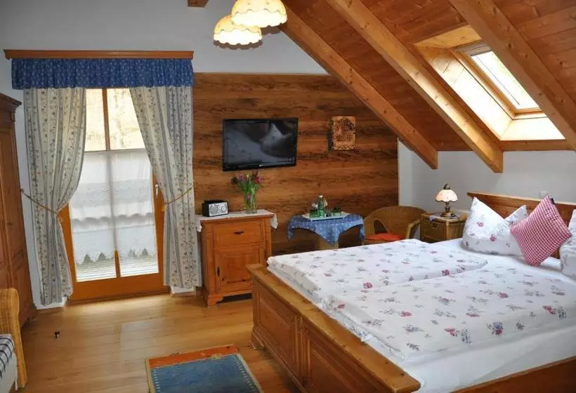 Aamiaismajoitus (B&B) Gmiatliche Stubm