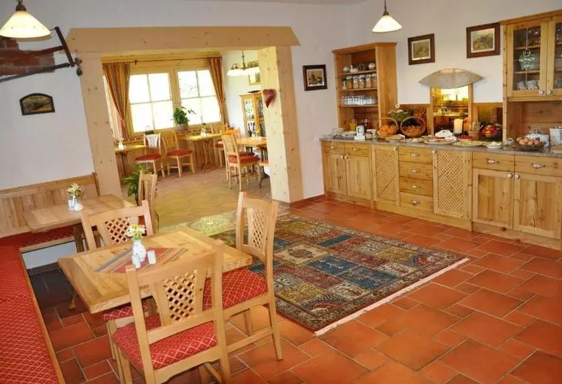 Aamiaismajoitus (B&B) Gmiatliche Stubm