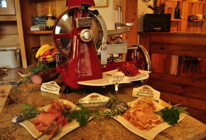 مبيت وإفطار Gmiatliche Stubm