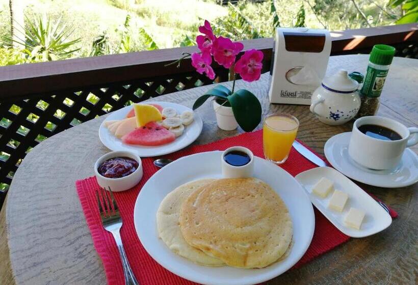 تختخواب و صبحانه La Guayaba Monteverde