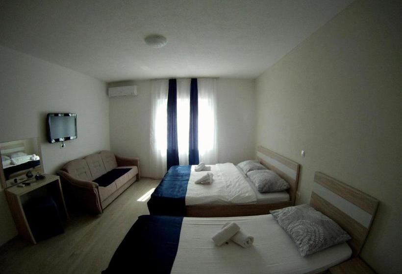 تختخواب و صبحانه Pansion Nerry