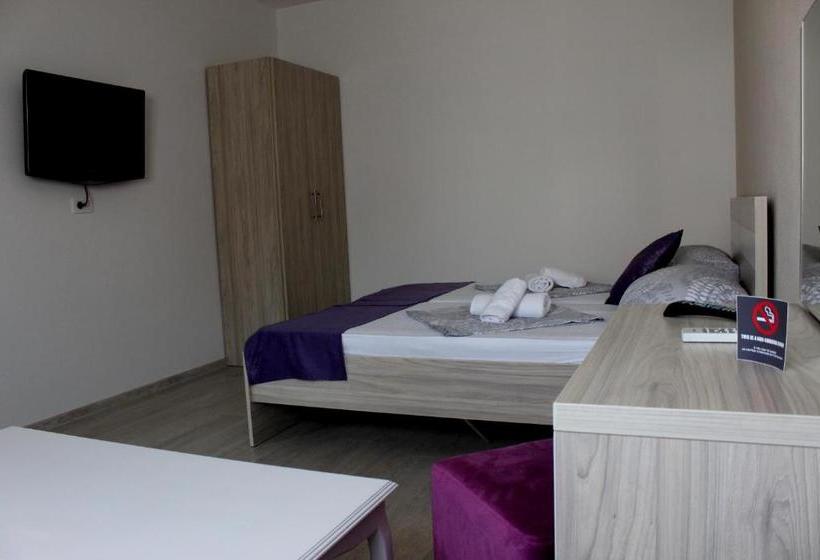 تختخواب و صبحانه Pansion Nerry