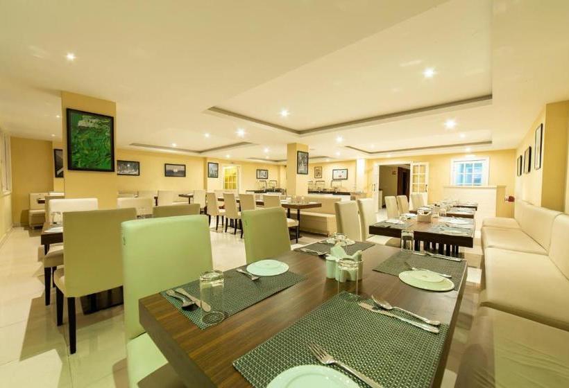 בית מלון כפרי Cygnett Inn La Maison