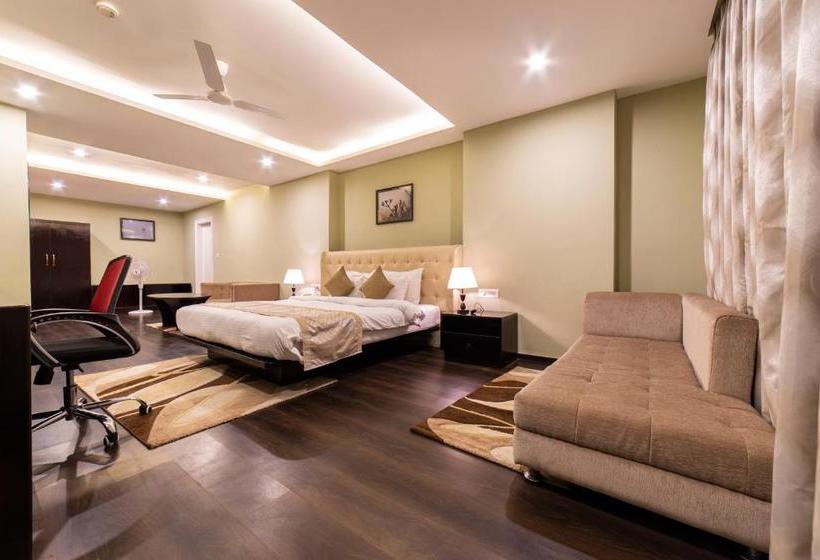 בית מלון כפרי Cygnett Inn La Maison