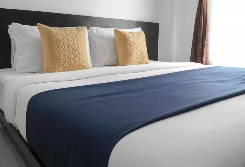 هتل Preme Village