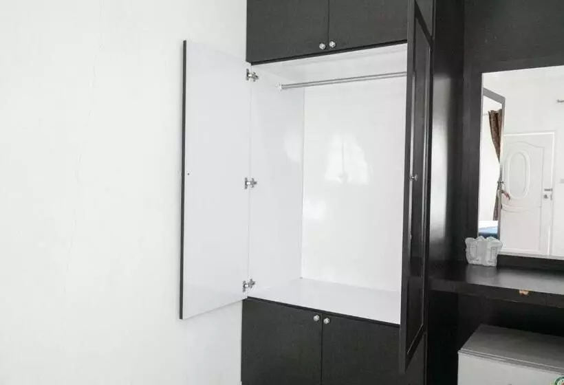 هتل Preme Village