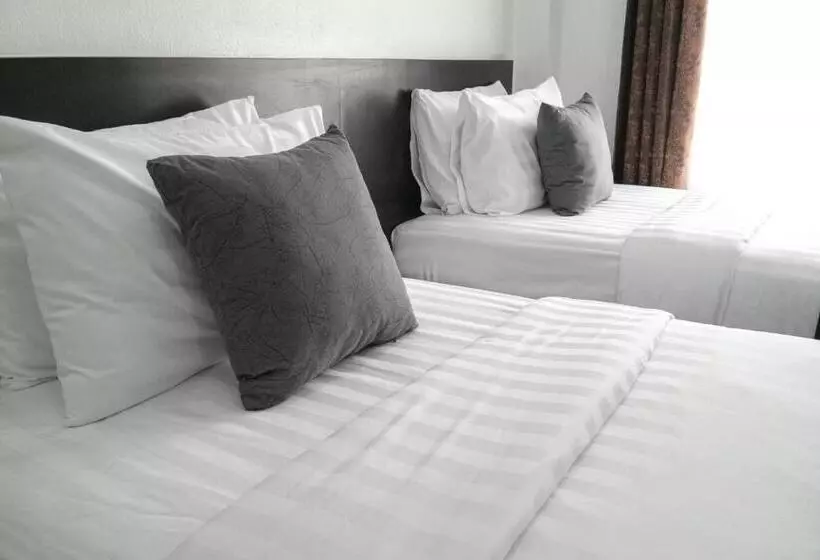 هتل Preme Village