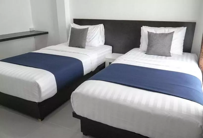 هتل Preme Village