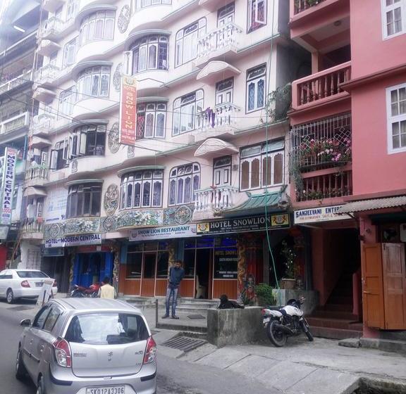 فندق Collection O 6932 Make Holiday Snow Lion