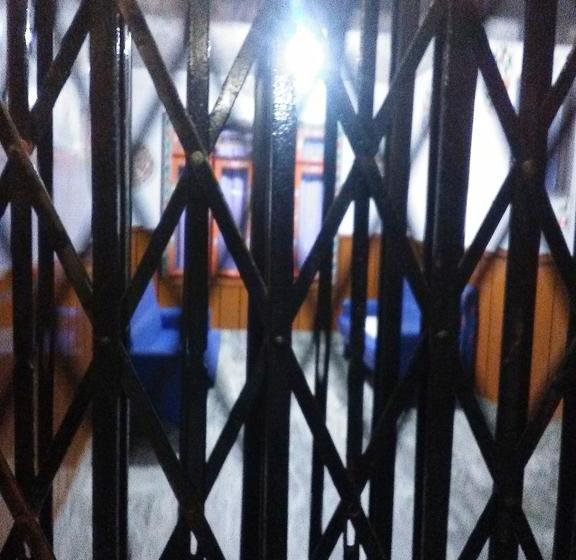 فندق Collection O 6932 Make Holiday Snow Lion