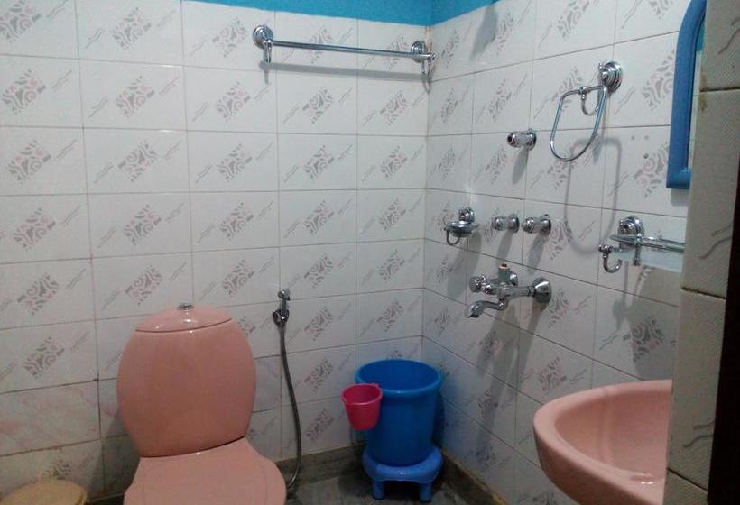 فندق Collection O 6932 Make Holiday Snow Lion