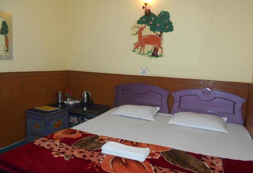 فندق Collection O 6932 Make Holiday Snow Lion