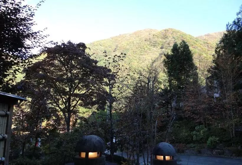 旅館 New Bokusuien