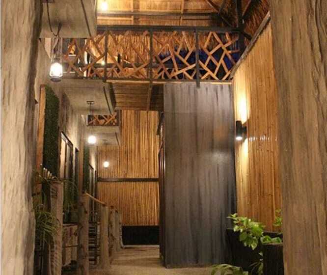 The Cavern Pod Hotel & Specialty Café Hostel