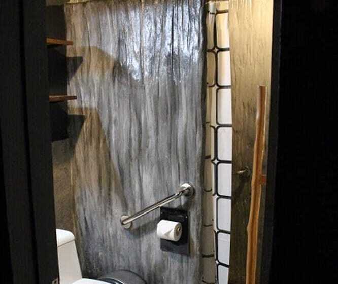 The Cavern Pod Hotel & Specialty Café Hostel