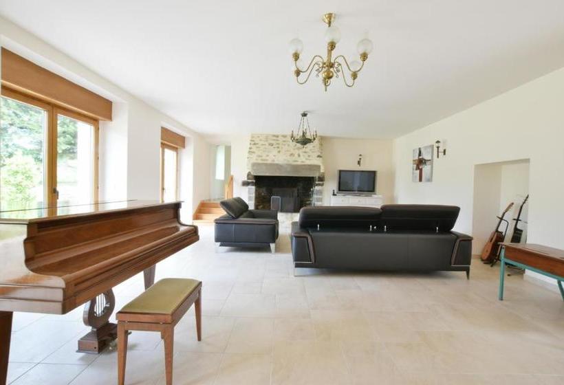 مبيت وإفطار Domaine Uraveni