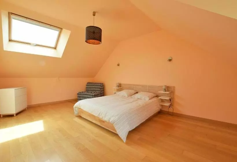 Aamiaismajoitus (B&B) Domaine Uraveni