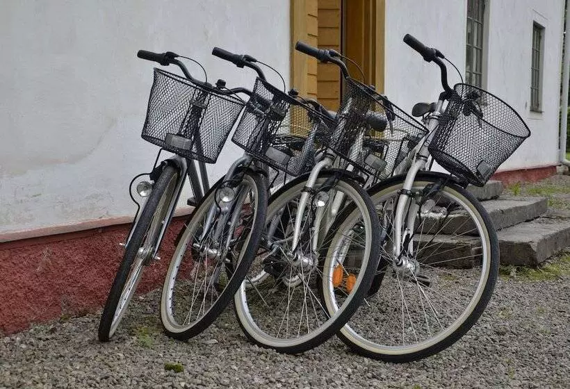 Aamiaismajoitus (B&B) L Dahlströmska Gården