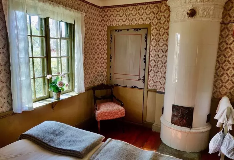 Aamiaismajoitus (B&B) L Dahlströmska Gården