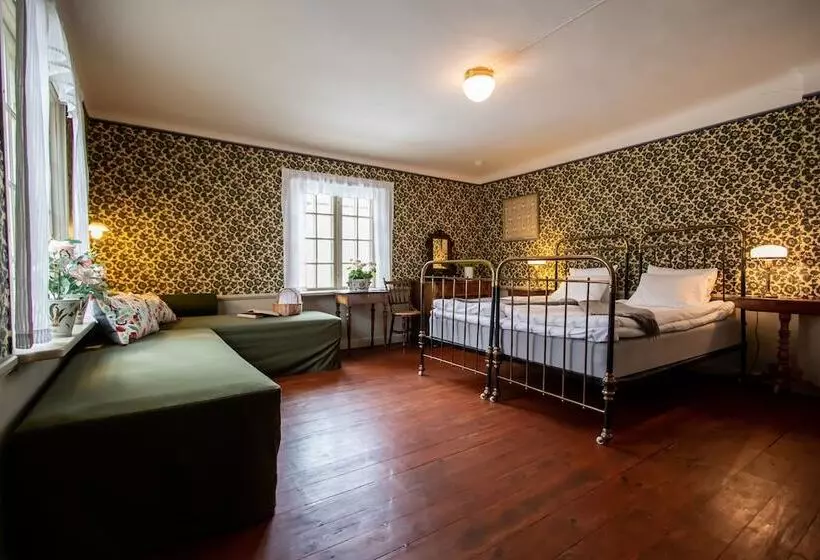 Aamiaismajoitus (B&B) L Dahlströmska Gården