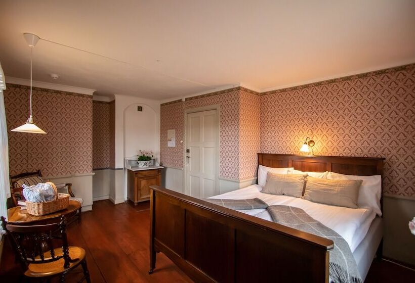 تختخواب و صبحانه L Dahlströmska Gården