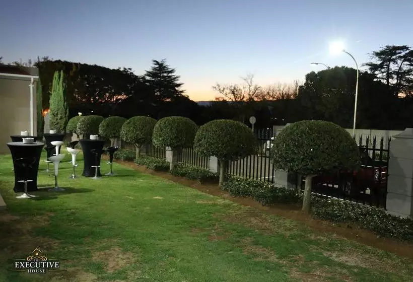 Aamiaismajoitus (B&B) The Executive House