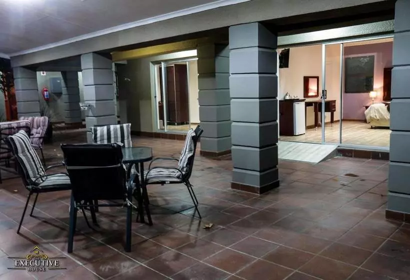 Aamiaismajoitus (B&B) The Executive House