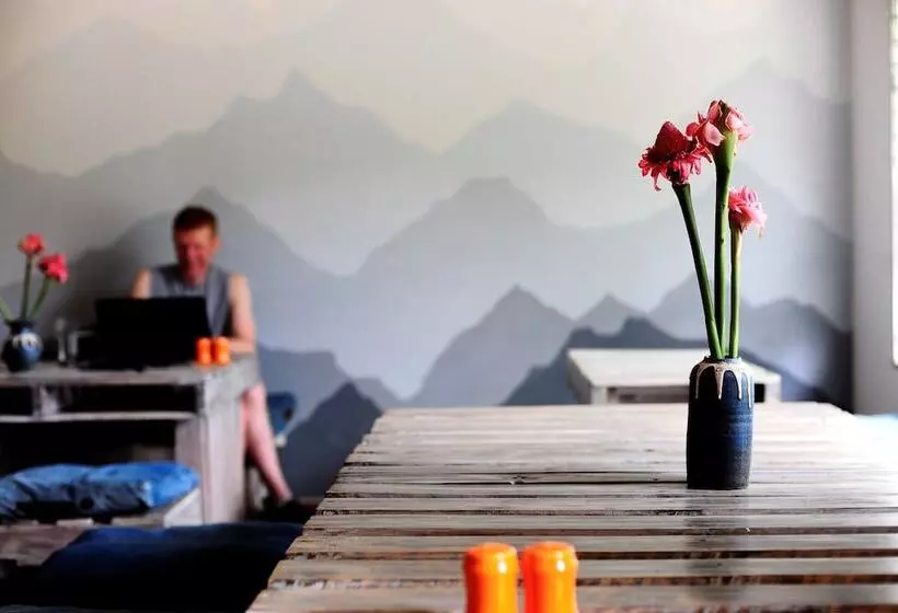 Hostal Garden By Refugio Del Rio   Hostel