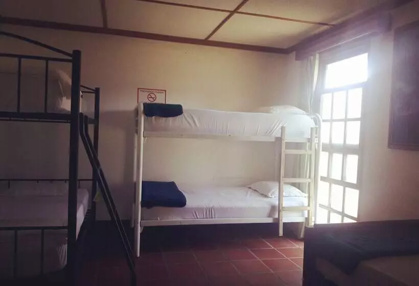 Hostal Garden By Refugio Del Rio   Hostel