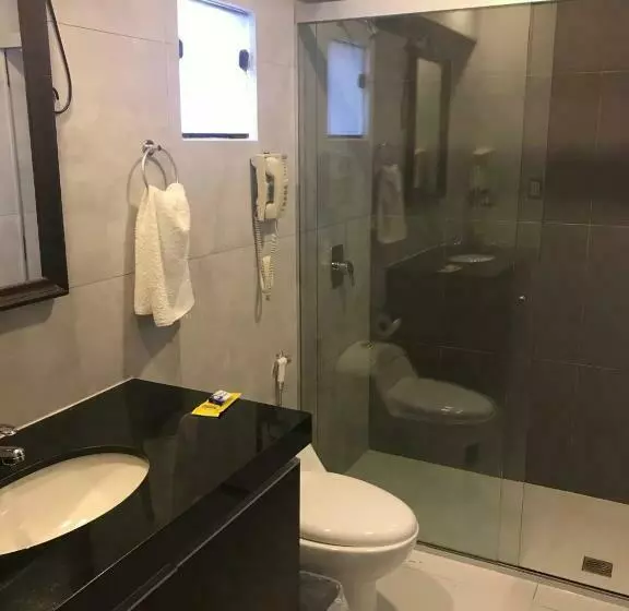Habitación Independiente En Santa Cruz De La Sierra En Hotel Casablanca