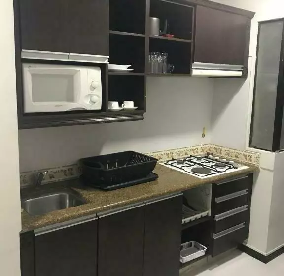 Habitación Independiente En Santa Cruz De La Sierra En Hotel Casablanca
