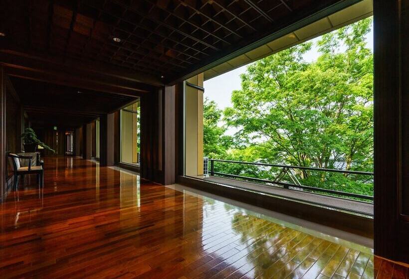 ريوكان Shiratama No Yu Kahou Bettei Koshinosato