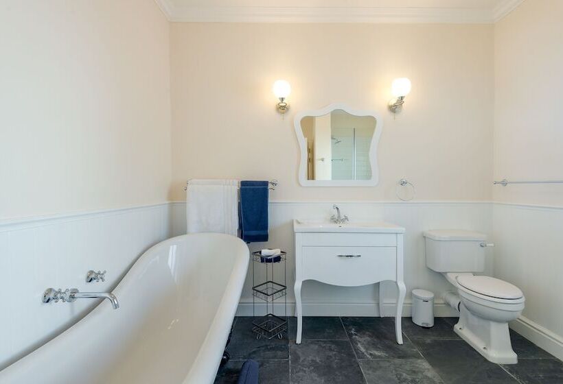 住宿加早餐 Sunny Cove Manor