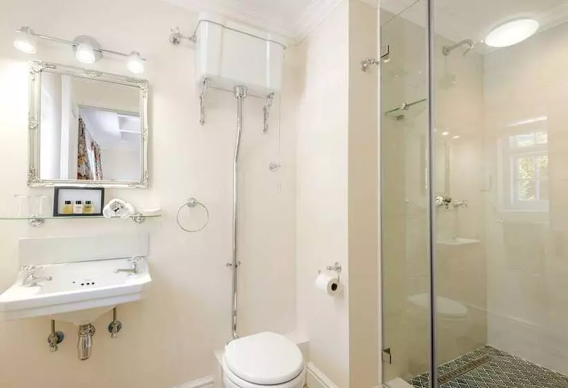 Aamiaismajoitus (B&B) Sunny Cove Manor