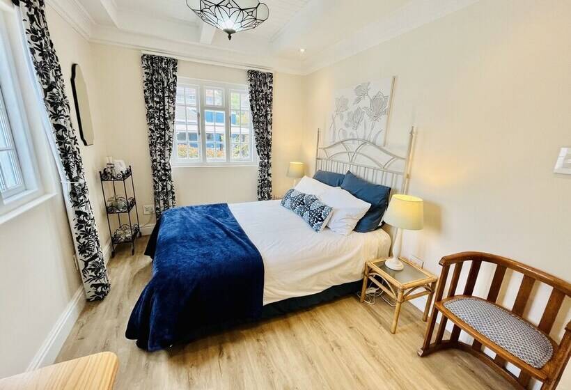 住宿加早餐 Sunny Cove Manor