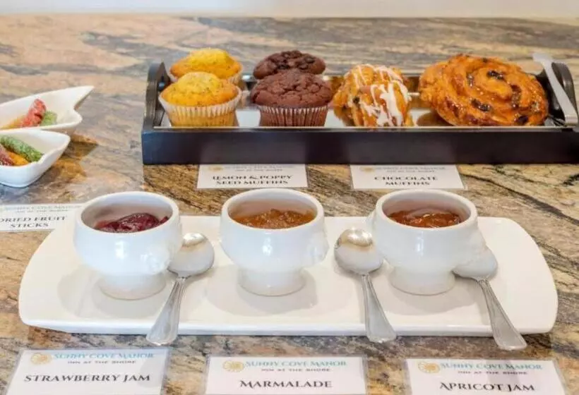 Aamiaismajoitus (B&B) Sunny Cove Manor