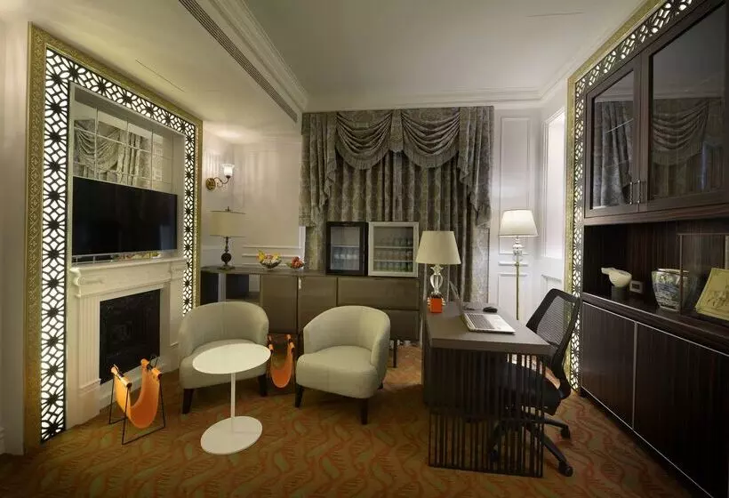 Golden Tulip Rs Boutique Hotel Tainan
